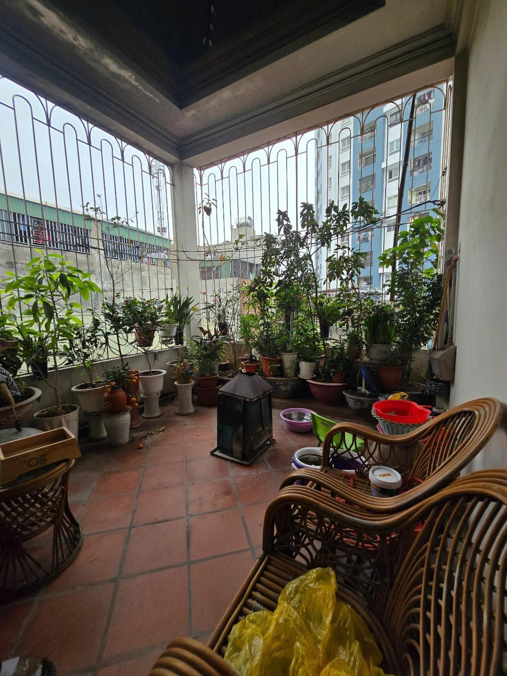 Bán nhà Đại La - diện tích 70.4m2 4 tầng - Mặt tiền rộng miên man - giá 17,5 tỷ