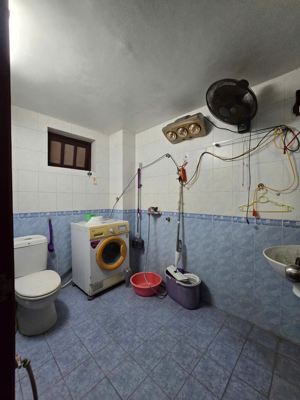 Bán nhà Đại La - diện tích 70.4m2 4 tầng - Mặt tiền rộng miên man - giá 17,5 tỷ