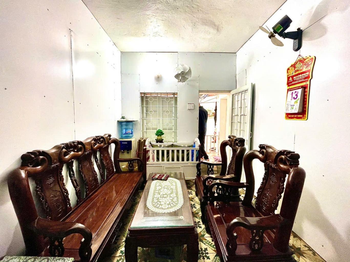 Bán nhà Tân Mai - diện tích 36m2 2 tầng - Ngõ thông rộng - giá 15 tỷ