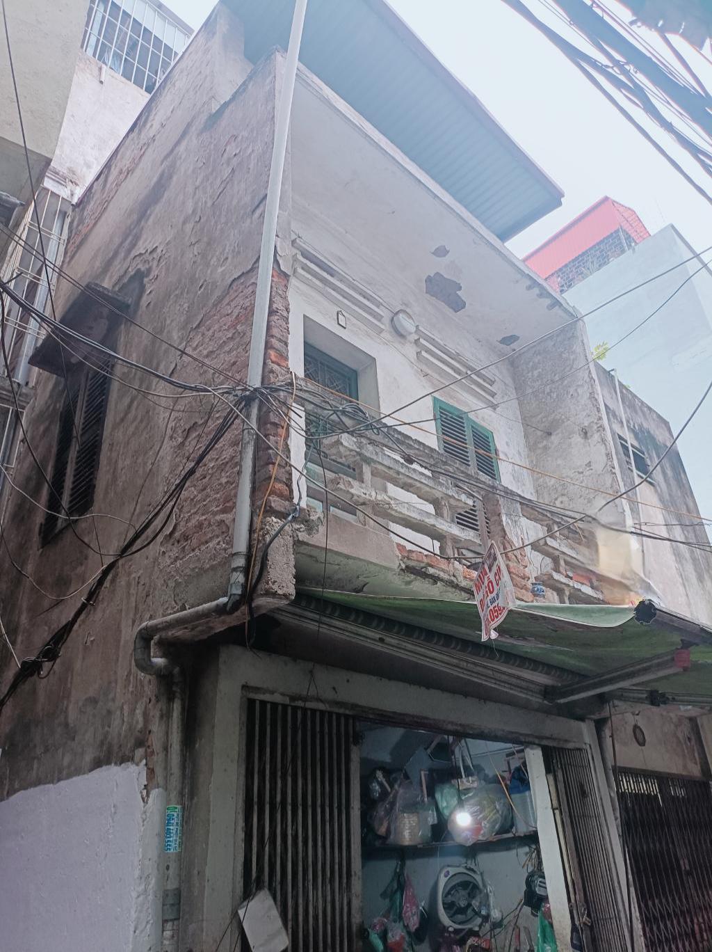 Bán nhà Nguyễn Cao - diện tích 8,5m2 2 tầng - Lô góc - giá 3 tỷ