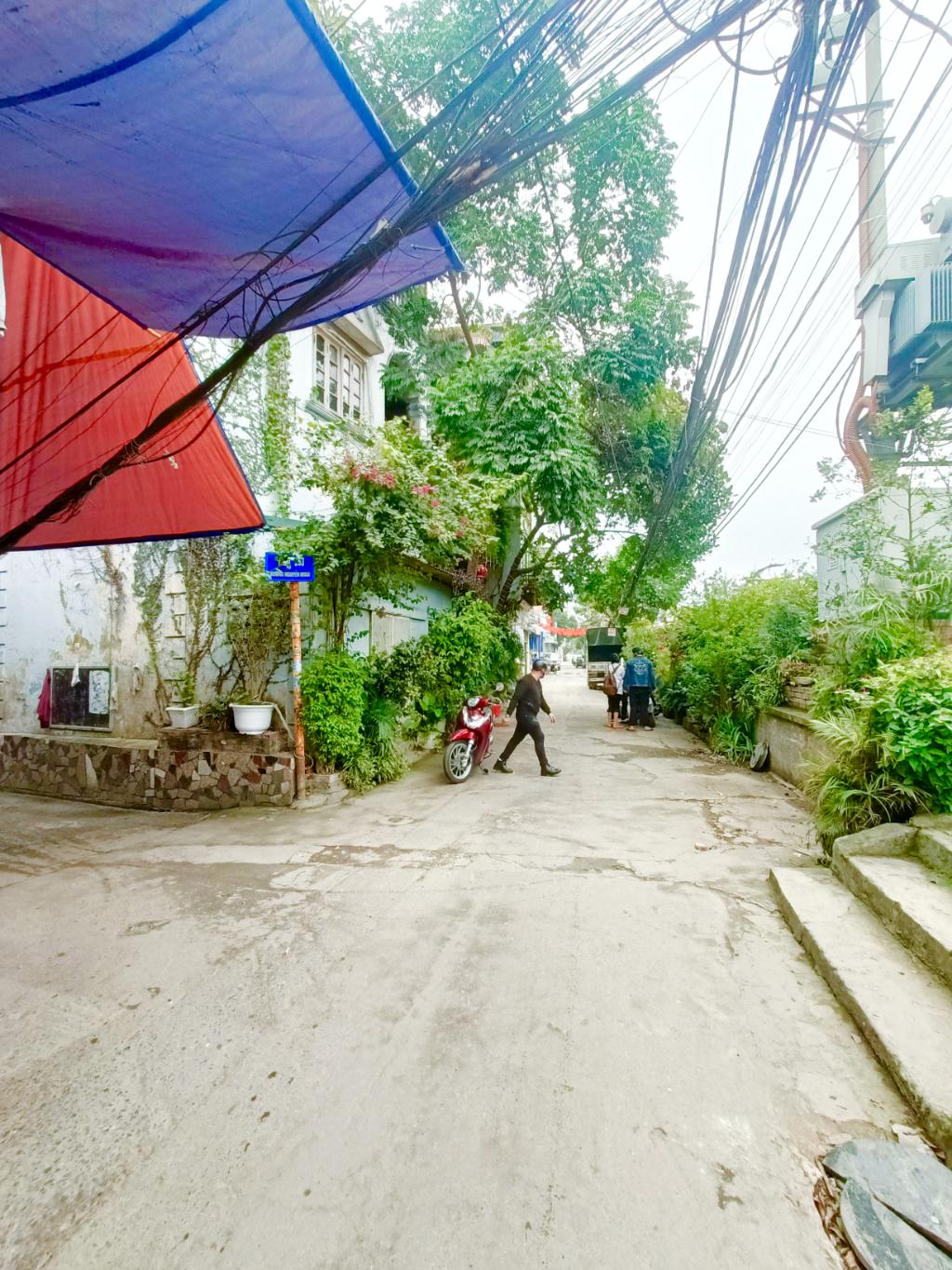 Bán nhà Nguyễn Khoái - diện tích 45m2 2 tầng - ô tô vào trong nhà - giá 4,5 tỷ