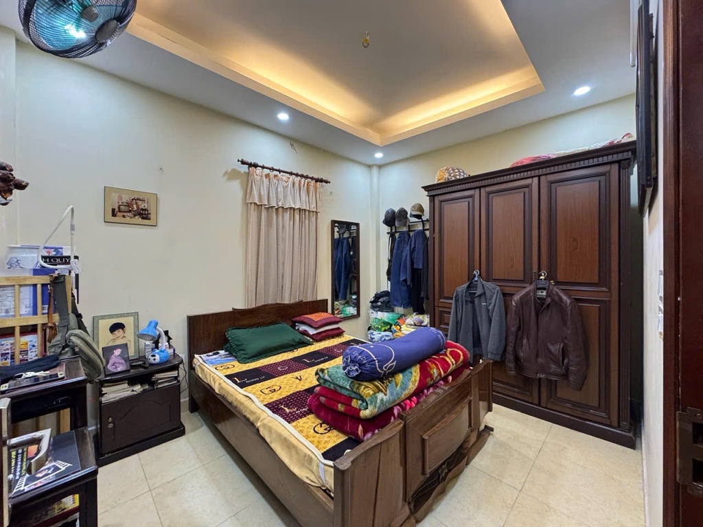 Bán nhà Minh Khai - diện tích 45m2 5 tầng - 2 mặt thoáng - giá 10,9 tỷ