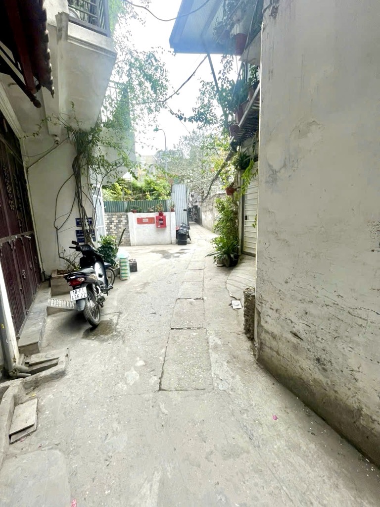 Bán nhà Khương Trung - diện tích 60.5m2 1 tầng - ô tô đỗ gần - giá 8,2 tỷ