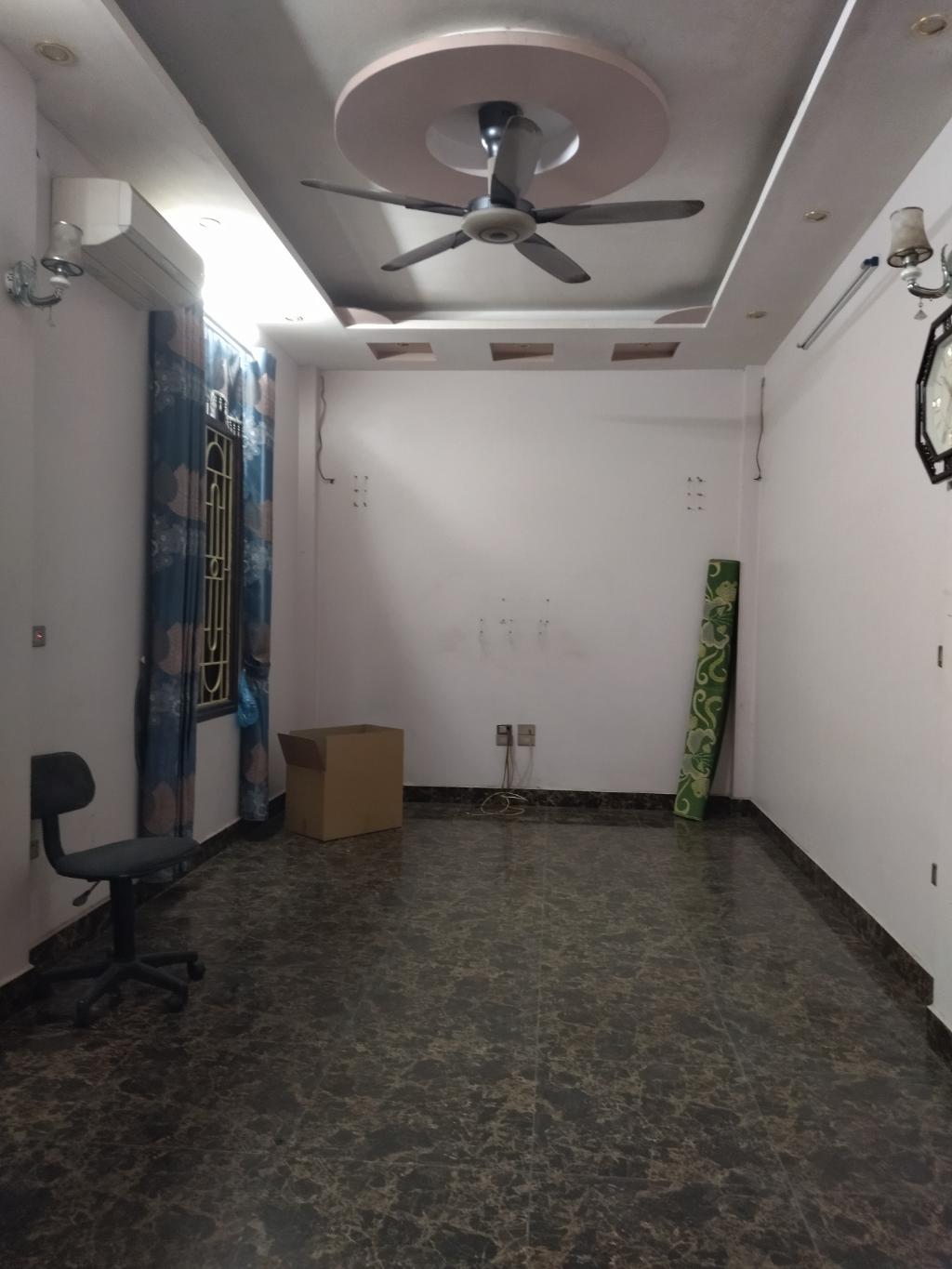 Bán nhà Thúy Lĩnh - diện tích 68m2 3 tầng - Ô Tô Qua - giá 13,5 tỷ