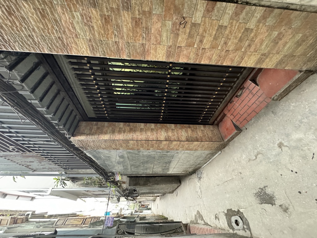 Bán nhà tam Trinh - diện tích 72m2 3 tầng - gần phố - giá 12,9 tỷ