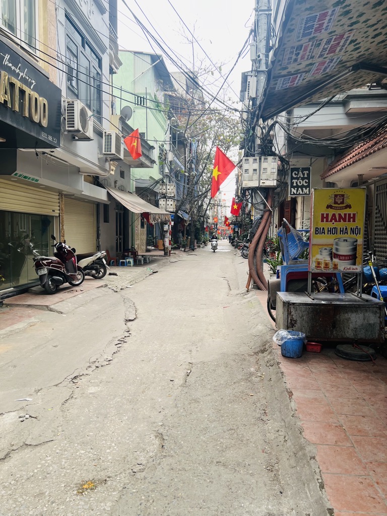 Bán nhà Tân Mai - diện tích 12m2 3 tầng - MẶT NGÕ KINH DOANH - giá 4,8 tỷ