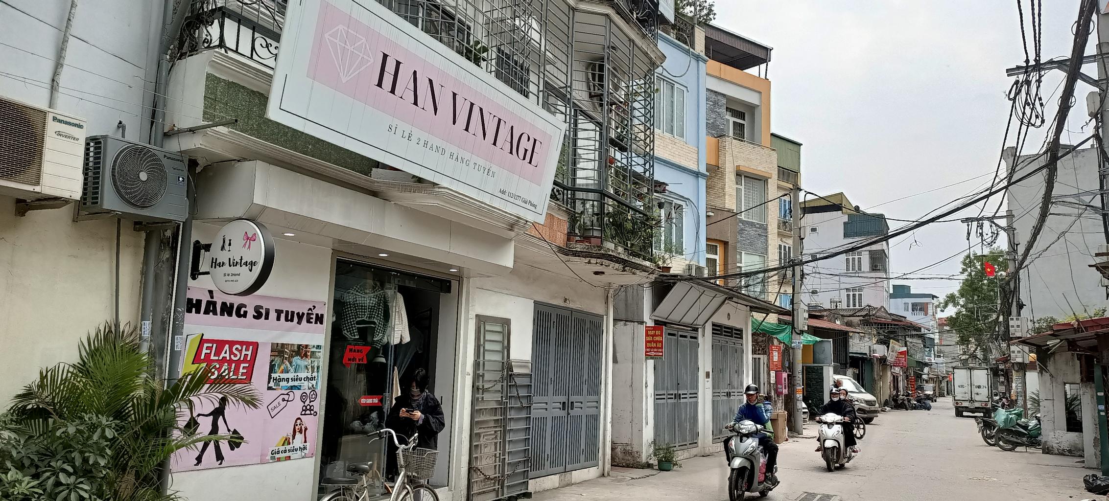 Bán nhà Giải Phóng - diện tích 22m2 3 tầng - Ô TÔ TRÁNH - giá 3,9 tỷ