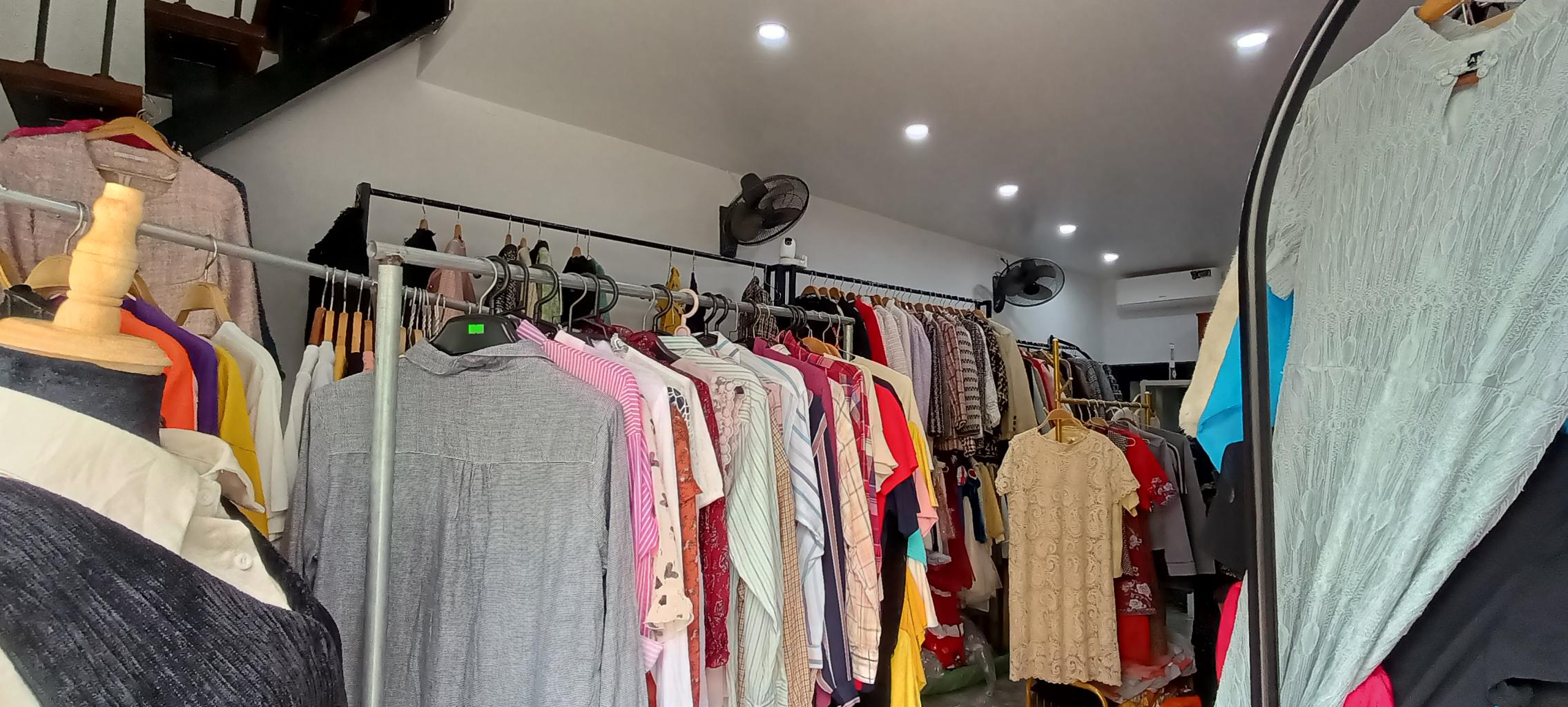 Bán nhà Giải Phóng - diện tích 22m2 3 tầng - Ô TÔ TRÁNH - giá 3,9 tỷ