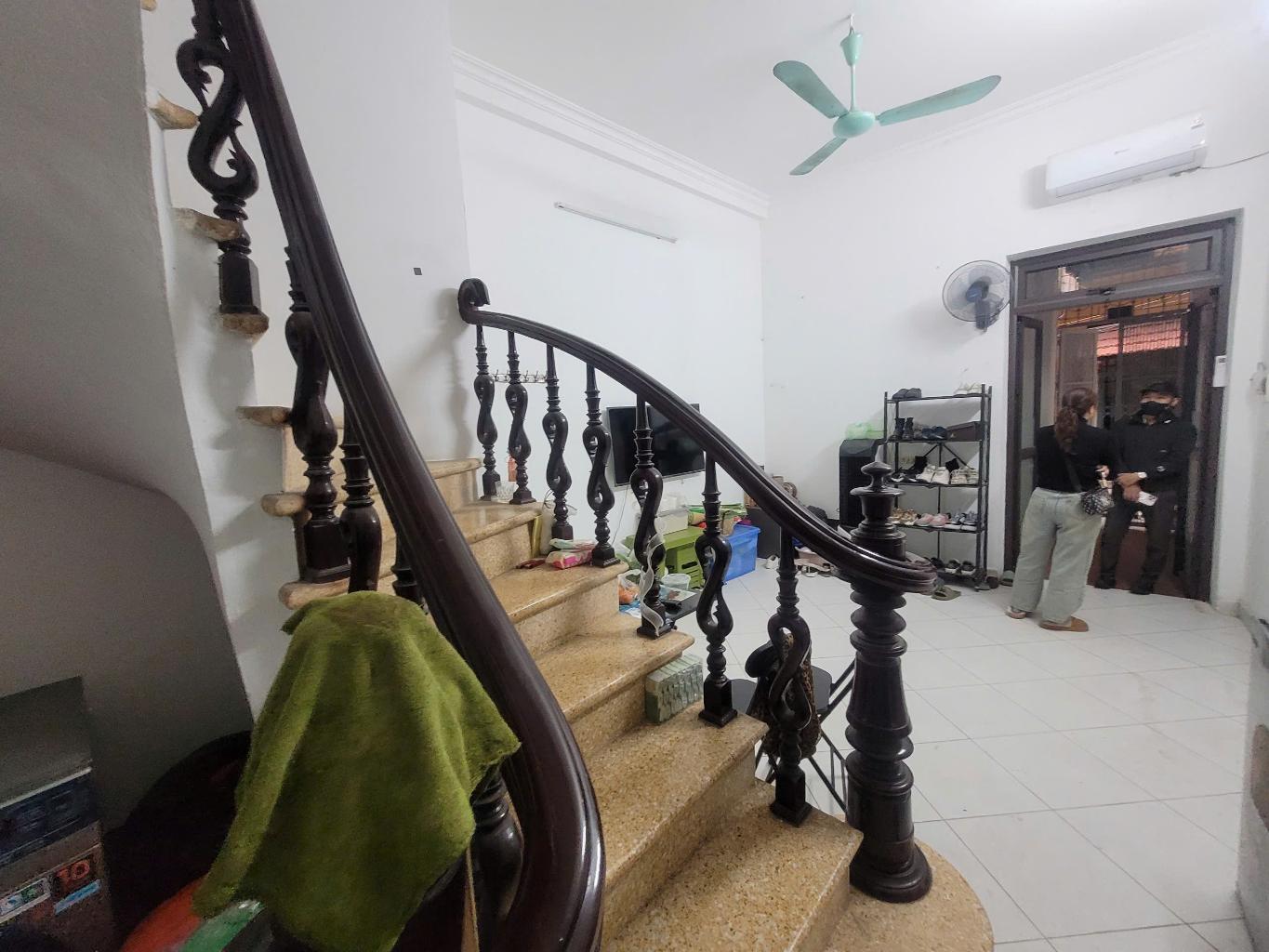 Bán nhà Linh Quang - diện tích 59m2 3 tầng - ô tô đỗ cửa - giá 14,8 tỷ