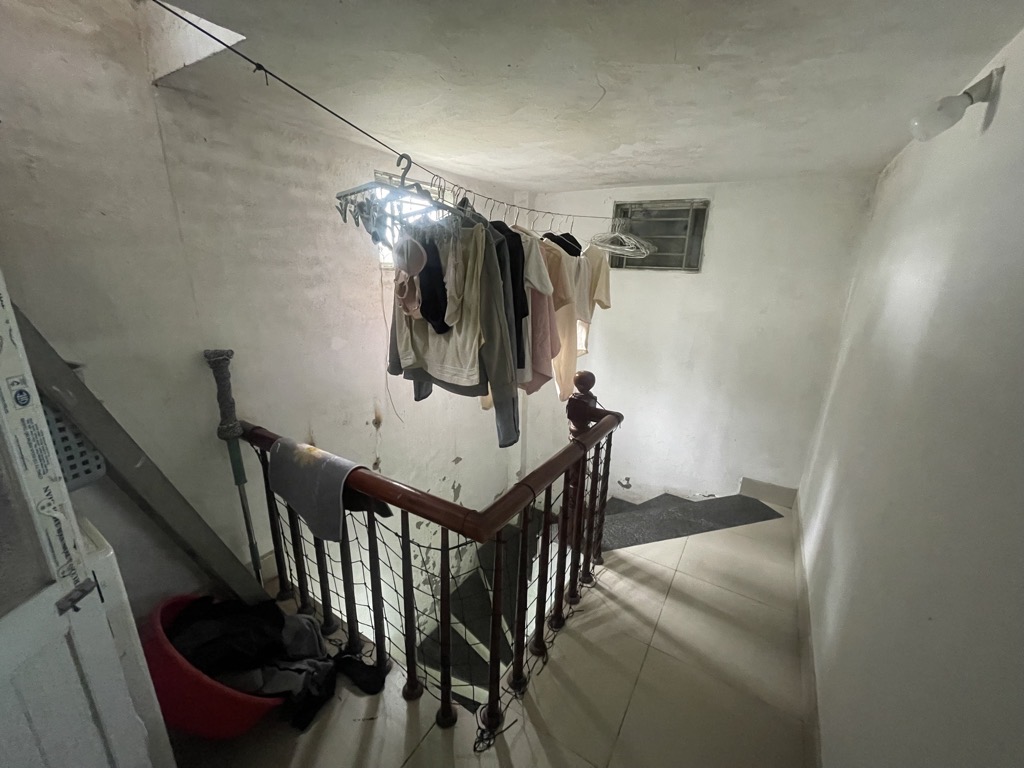 Bán nhà Nguyễn Xiển - diện tích 50m2 3 tầng - ô tô tránh - giá 5 tỷ