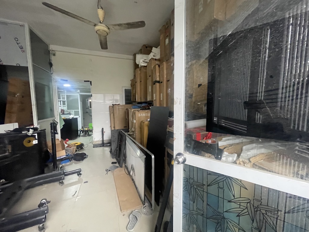 Bán nhà Nguyễn Xiển - diện tích 50m2 3 tầng - ô tô tránh - giá 5 tỷ