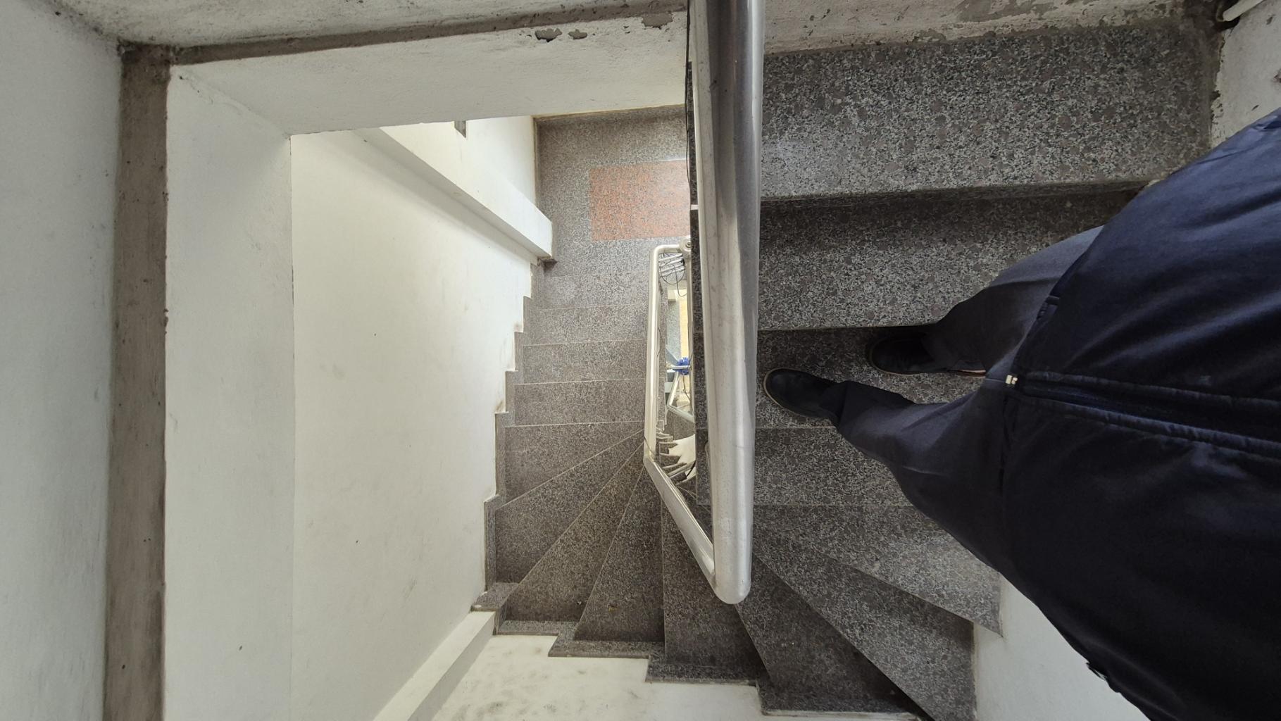 Bán nhà Đông Tác - diện tích 20.8m2 3 tầng - mặt tiền bề thế - giá 7,5 tỷ