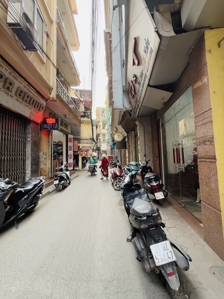 Bán nhà Khâm Thiên - diện tích 37m2 7 tầng - Ngõ ô tô - giá 14,7 tỷ