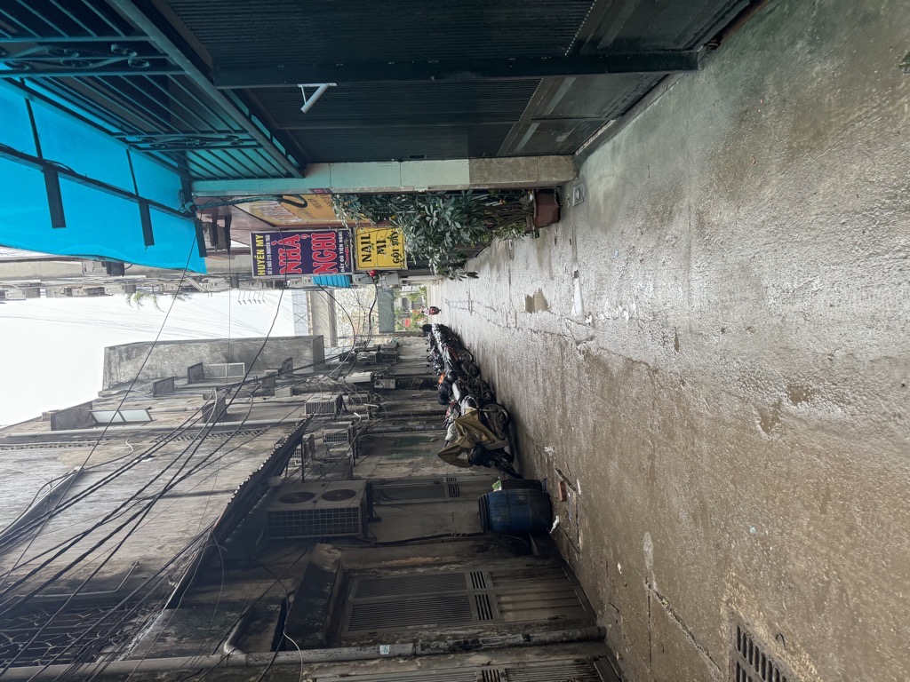 Bán nhà Nguyễn Trãi - diện tích 83m2 3 tầng - Ô tô tránh - giá 23,5 tỷ