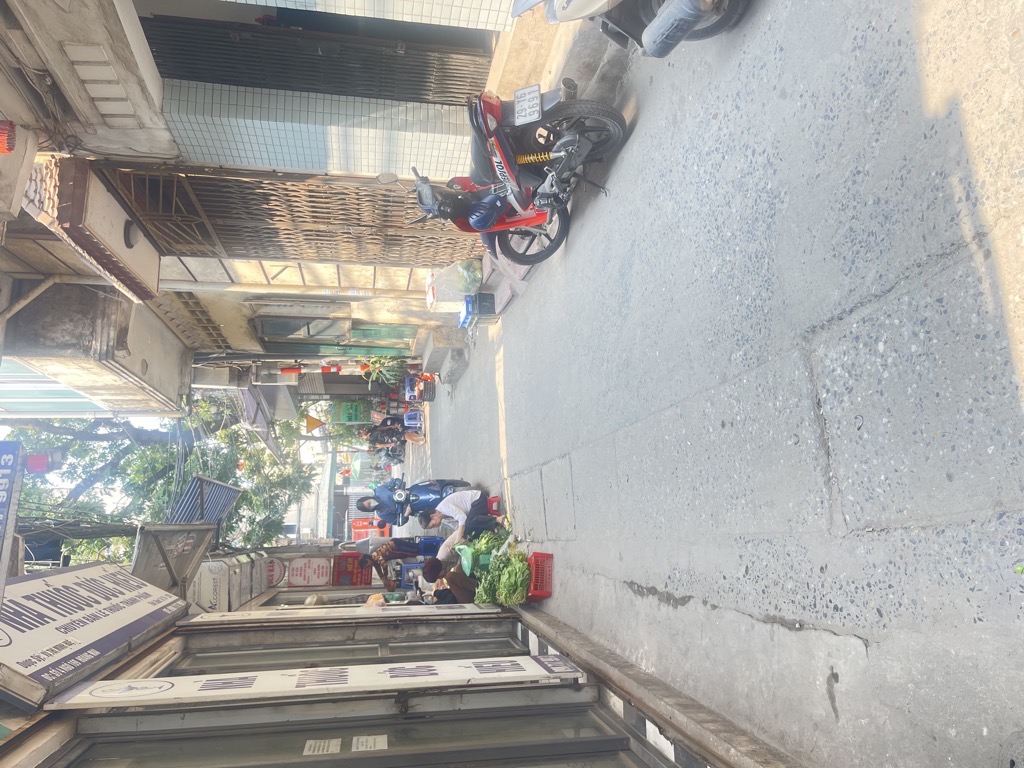 Bán nhà Hoàng Mai - diện tích 57.5m2 3 tầng - ô tô đỗ cửa - giá 12,65 tỷ