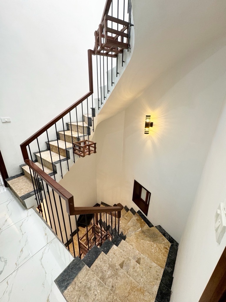 Bán nhà Khương Trung - diện tích 50m2 5 tầng - Không gian thoáng đẹp - giá 9,95 tỷ