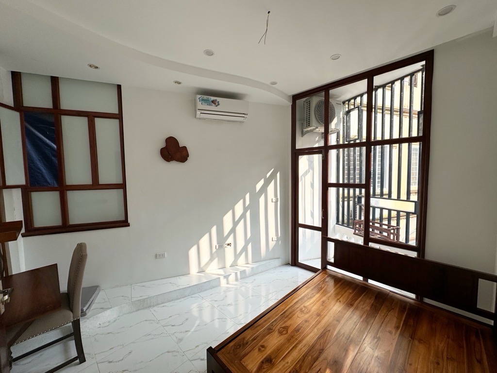 Bán nhà Khương Trung - diện tích 50m2 5 tầng - Không gian thoáng đẹp - giá 9,95 tỷ