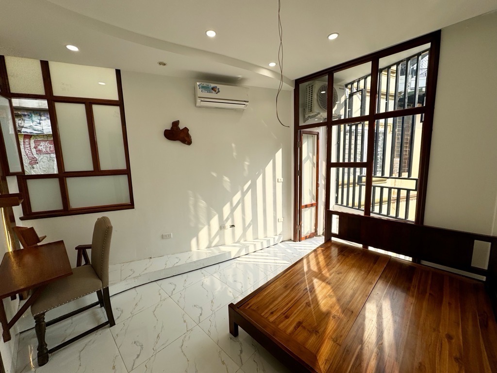 Bán nhà Khương Trung - diện tích 50m2 5 tầng - Không gian thoáng đẹp - giá 9,95 tỷ