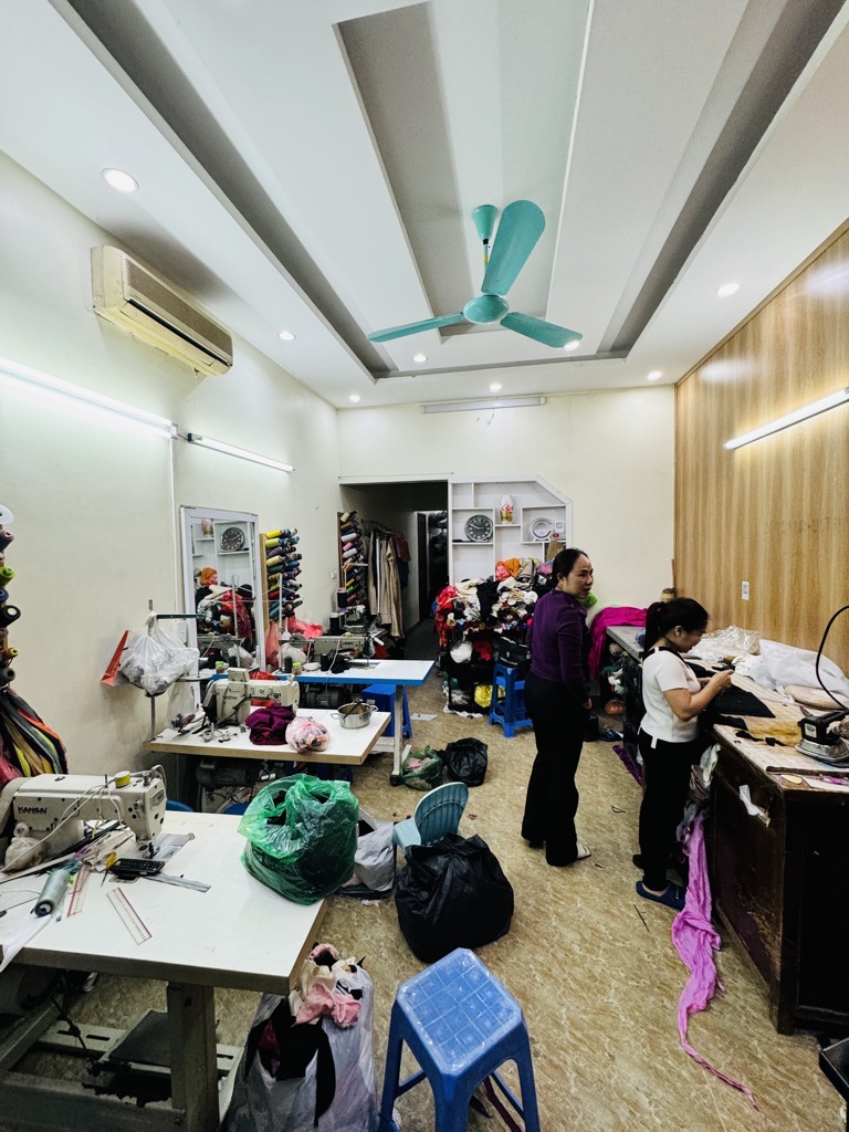 Bán nhà Kiến Thiết - diện tích 62m2 4 tầng - Lô góc, ngõ thông - giá 13,3 tỷ