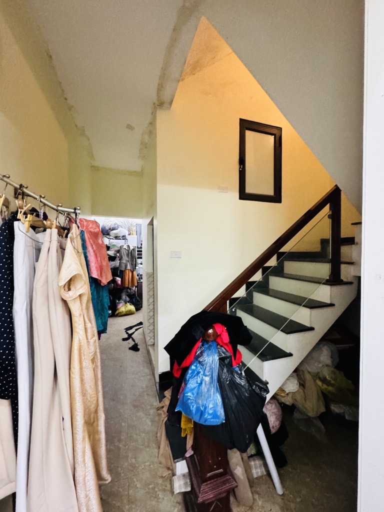 Bán nhà Kiến Thiết - diện tích 62m2 4 tầng - Lô góc, ngõ thông - giá 13,3 tỷ