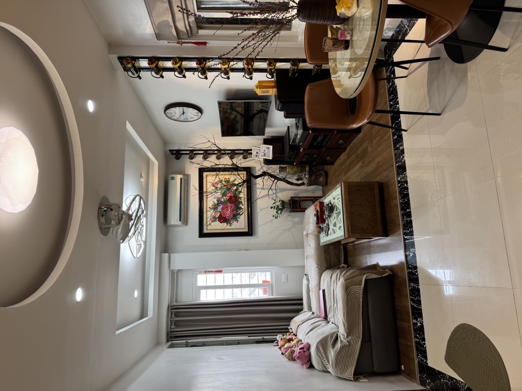 Bán nhà Tôn Đức Thắng - diện tích 62m2 1 tầng - Ô tô đỗ chân toà nhà - giá 4,2 tỷ