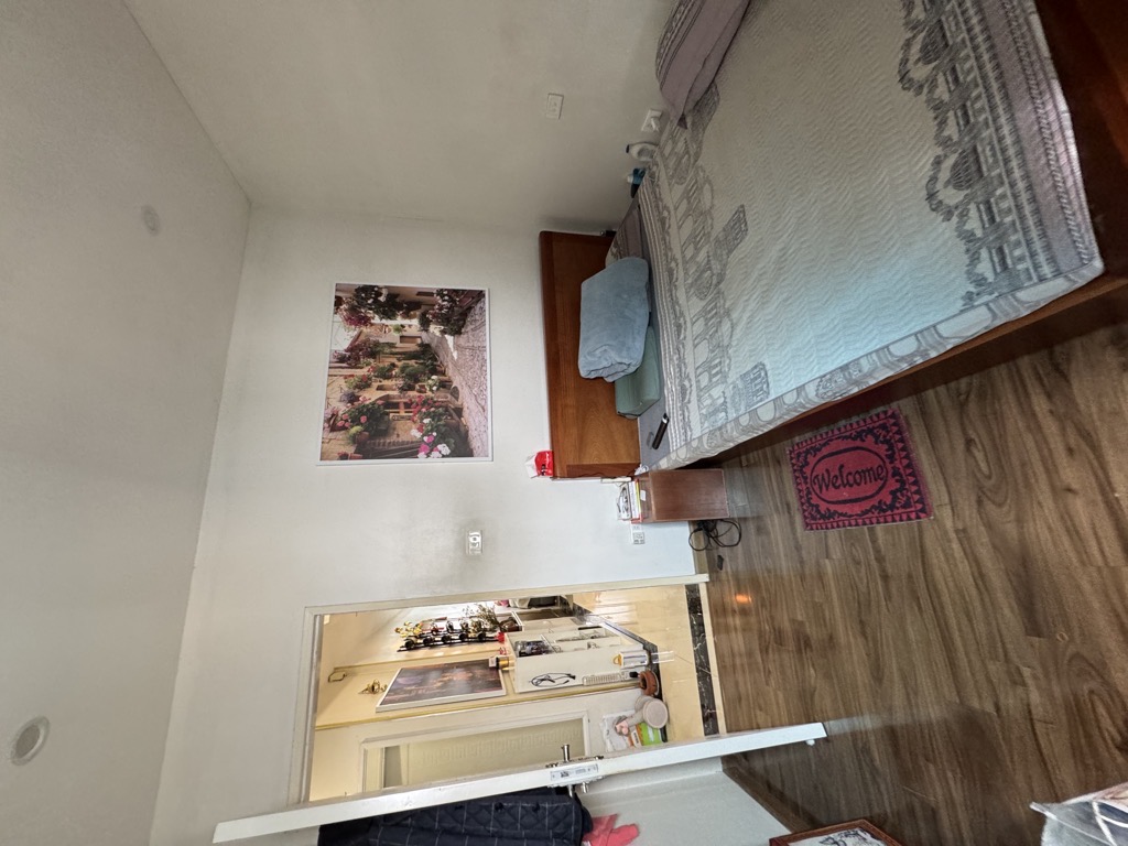 Bán nhà Tôn Đức Thắng - diện tích 62m2 1 tầng - Ô tô đỗ chân toà nhà - giá 4,2 tỷ