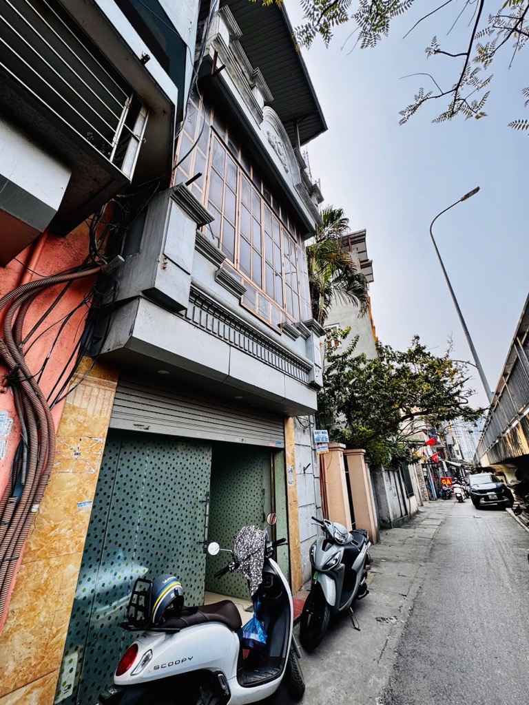 Bán nhà Nguyễn Khoái - diện tích 56.4m2 3 tầng - MẶT PHỐ - KINH DOANH ĐỈNH - giá 13,9 tỷ