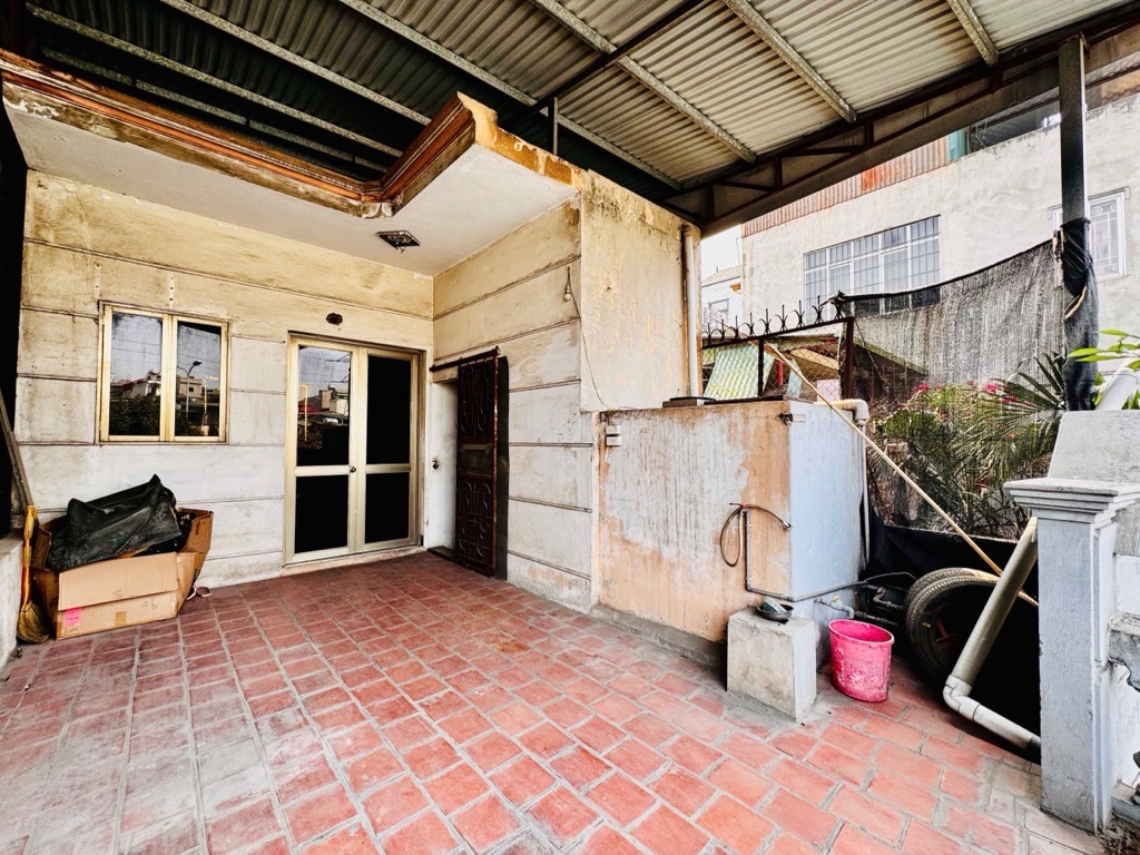 Bán nhà Nguyễn Khoái - diện tích 56.4m2 3 tầng - MẶT PHỐ - KINH DOANH ĐỈNH - giá 13,9 tỷ