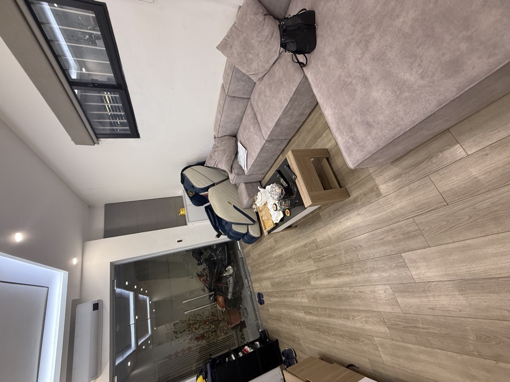 Bán nhà Phố chợ Khâm Thiên - diện tích 35.2m2 3 tầng - Lô góc - giá 8 tỷ