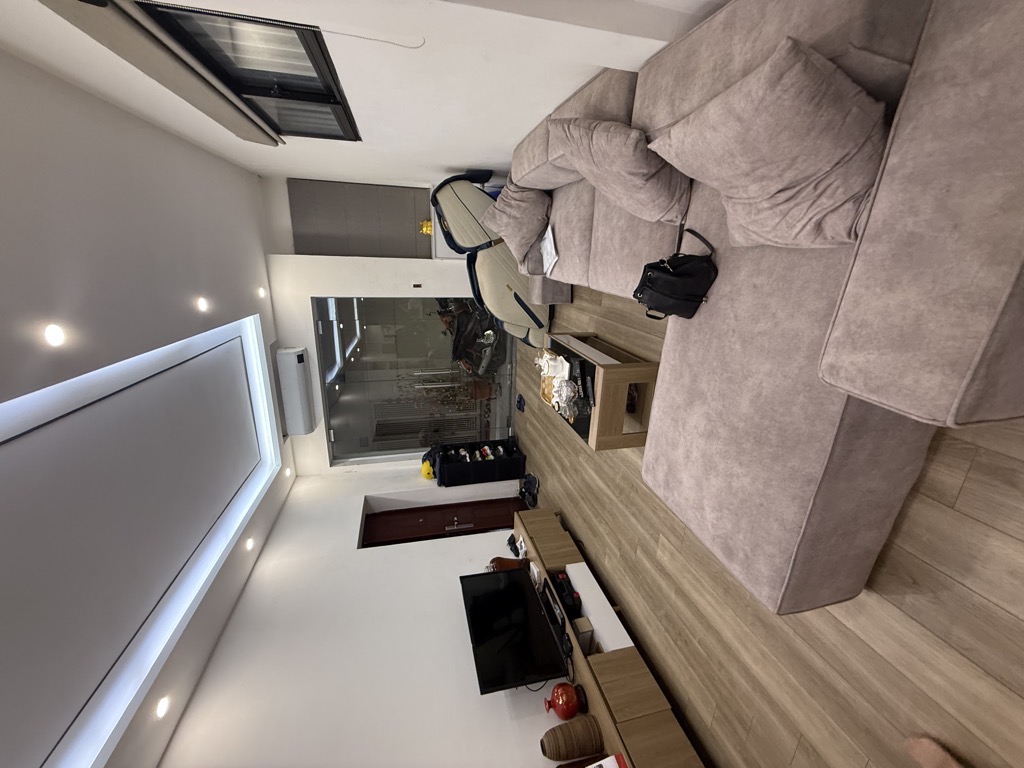 Bán nhà Phố chợ Khâm Thiên - diện tích 35.2m2 3 tầng - Lô góc - giá 8 tỷ