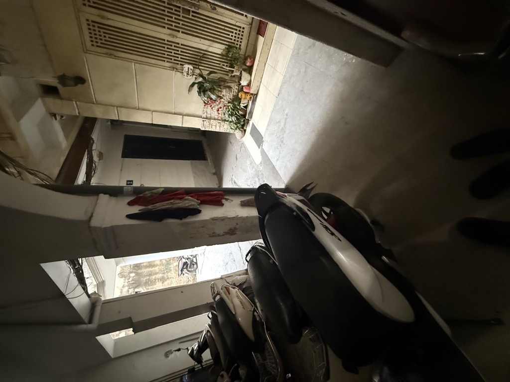 Bán nhà Phố chợ Khâm Thiên - diện tích 35.2m2 3 tầng - Lô góc - giá 8 tỷ