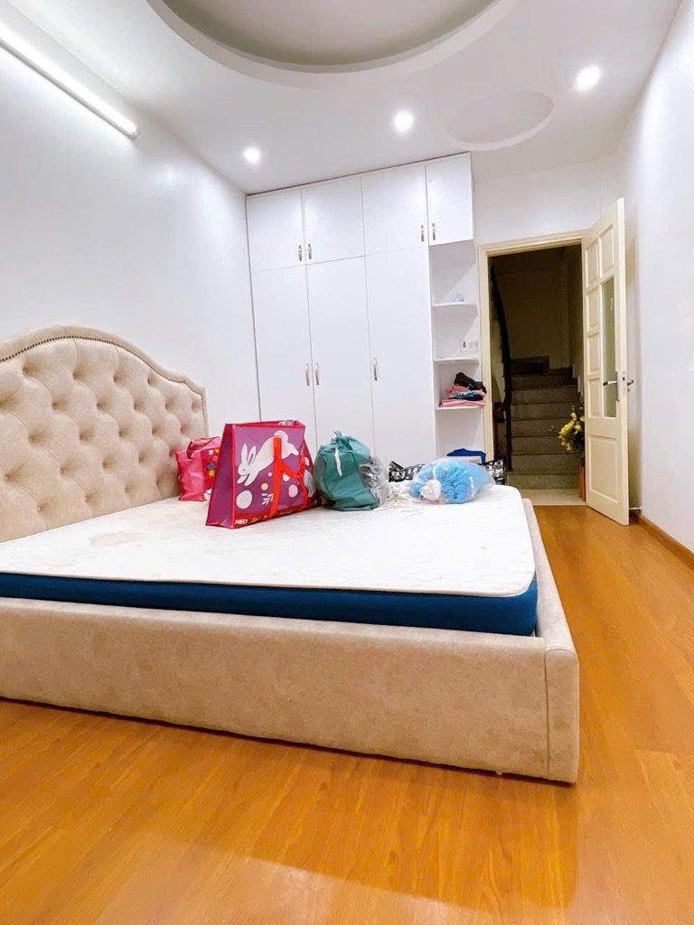 Bán nhà Trương Định - diện tích 35.1m2 5 tầng - Ngõ 521 Trương Định to rộng - giá 8,2 tỷ