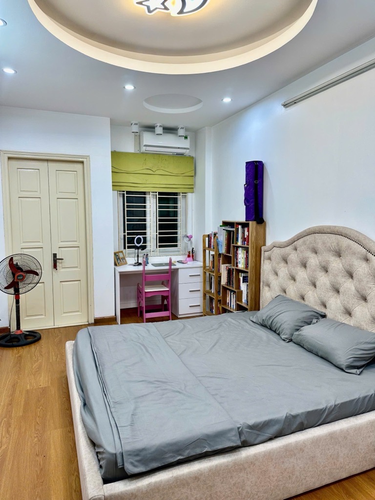 Bán nhà Trương Định - diện tích 35.1m2 5 tầng - Ngõ 521 Trương Định to rộng - giá 8,2 tỷ