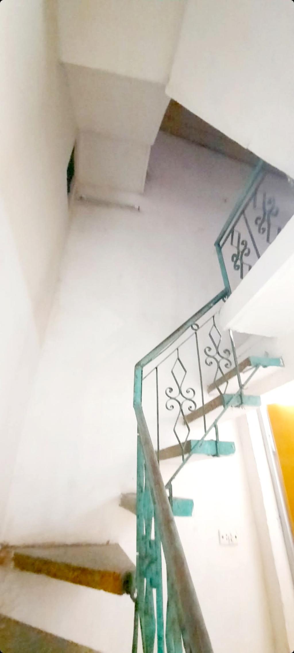 Bán nhà Minh Khai - diện tích 36m2 3 tầng - ô tô tránh gần - giá 8,35 tỷ