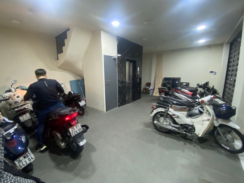 Bán nhà Khương Trung - diện tích 52m2 5 tầng - MẶT TIỀN RỘNG - giá 11,5 tỷ