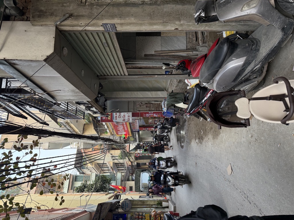 Bán nhà Hoàng Mai - diện tích 98m2 1 tầng - Mặt phố - giá 11,5 tỷ