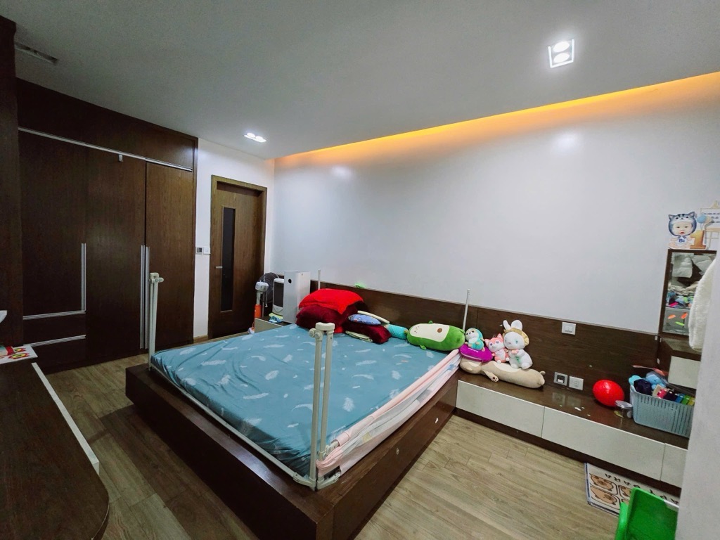 Bán nhà Lê Văn Lương - diện tích 116m2 28 tầng - CC CAO CẤP MẶT ĐƯỜNG - giá 12,3 tỷ