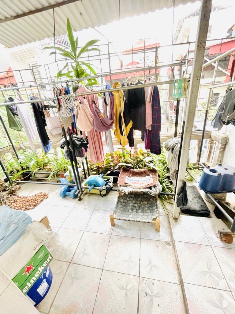 Bán nhà Phố 8/3 - diện tích 30m2 3 tầng - Nhà mặt ngõ, ô tô 30m - giá 6,5 tỷ