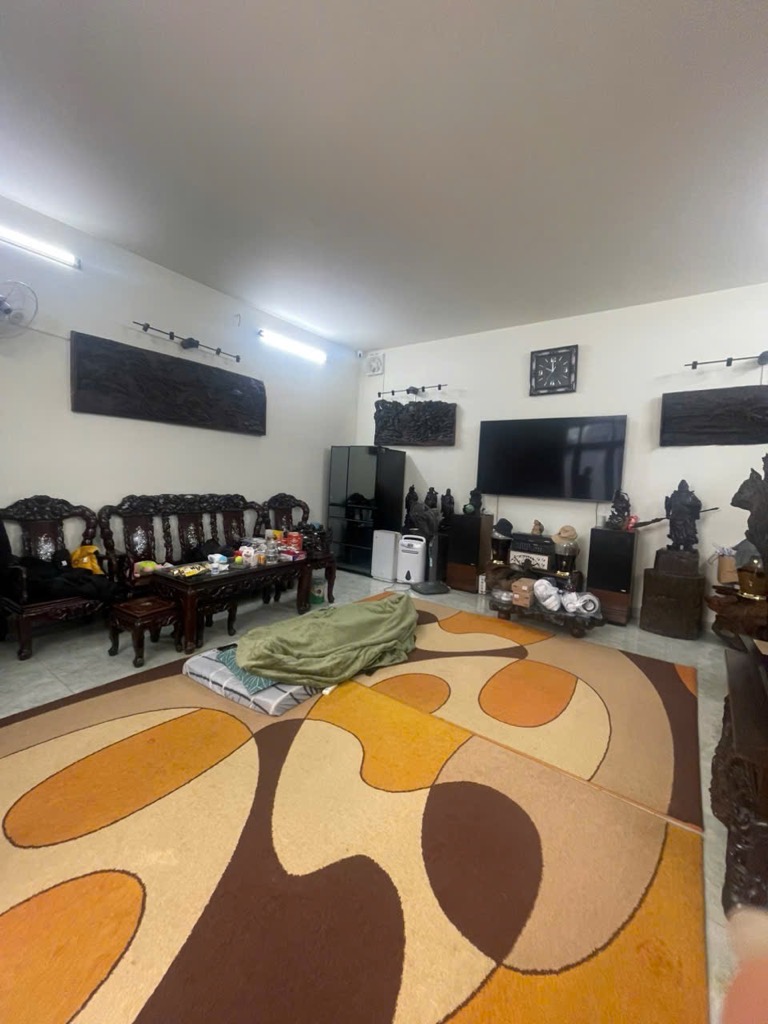 Bán nhà Lĩnh Nam - diện tích 77m2 1 tầng - ô tô tránh - giá 3,7 tỷ