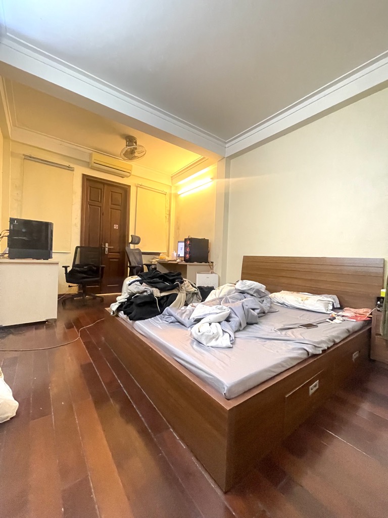 Bán nhà Thái Hà - diện tích 45m2 4 tầng - Lô góc, thoáng trước, thoáng sau - giá 15 tỷ