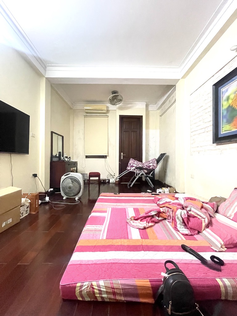 Bán nhà Thái Hà - diện tích 45m2 4 tầng - Lô góc, thoáng trước, thoáng sau - giá 15 tỷ