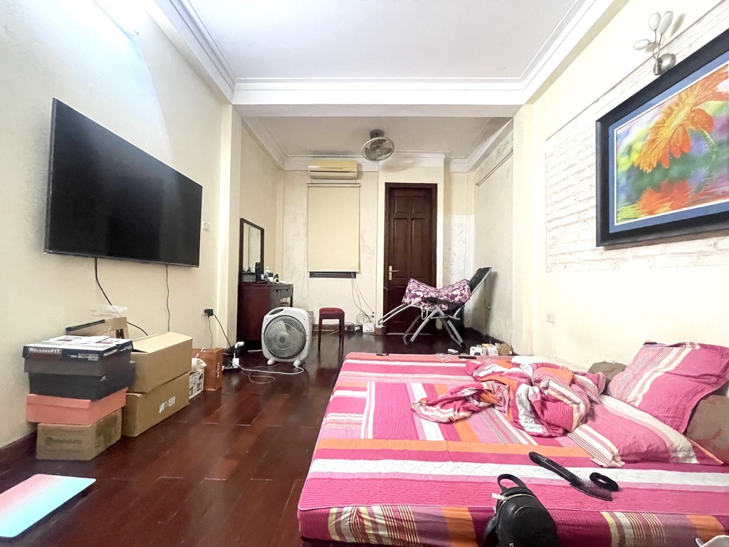 Bán nhà Thái Hà - diện tích 45m2 4 tầng - Lô góc, thoáng trước, thoáng sau - giá 15 tỷ