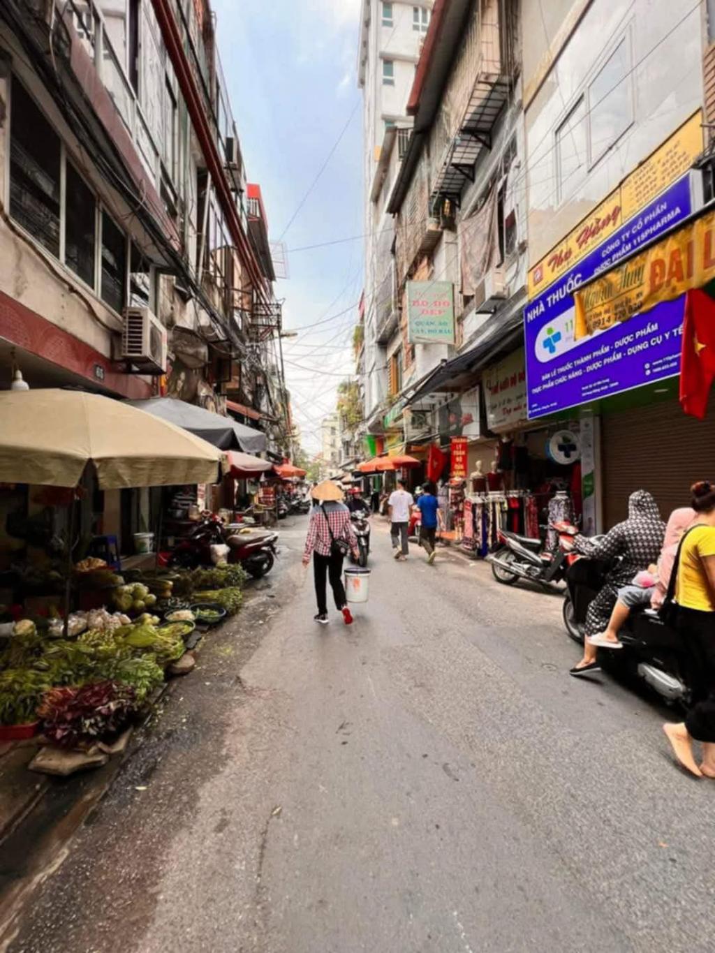 Bán nhà Vĩnh Hồ - diện tích 45m2 5 tầng - Mặt phố đẹp hiếm có - giá 24 tỷ