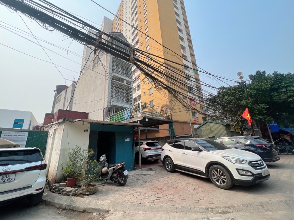 Bán nhà Ngọc Hồi - diện tích 151m2 2 tầng - LÔ GÓC - VỈA HÈ RỘNG - giá 15,8 tỷ