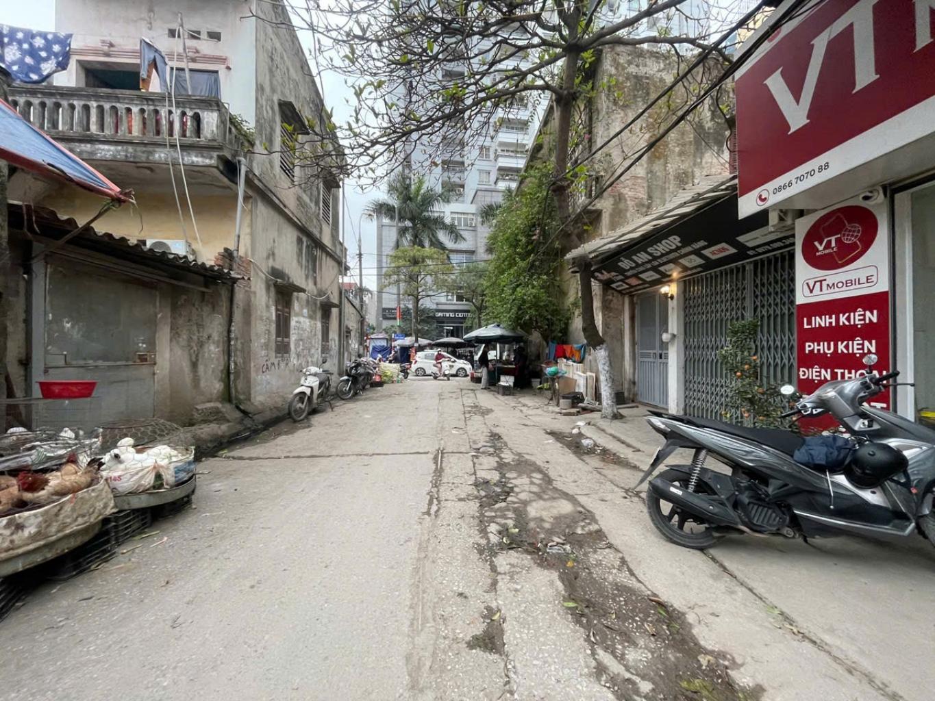 Bán nhà Định Công - diện tích 40m2 2 tầng - Ô tô tránh - giá 9,1 tỷ