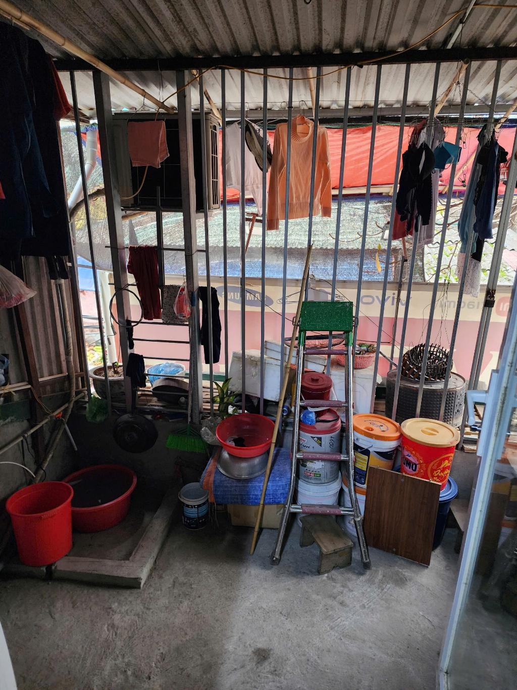 Bán nhà Định Công - diện tích 40m2 2 tầng - Ô tô tránh - giá 9,1 tỷ