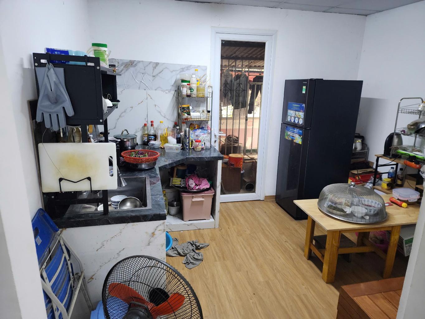 Bán nhà Định Công - diện tích 40m2 2 tầng - Ô tô tránh - giá 9,1 tỷ