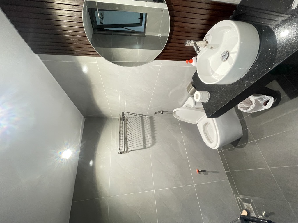 Bán nhà Minh Khai - diện tích 35m2 6 tầng - Ô tô đỗ cổng - giá 12,5 tỷ