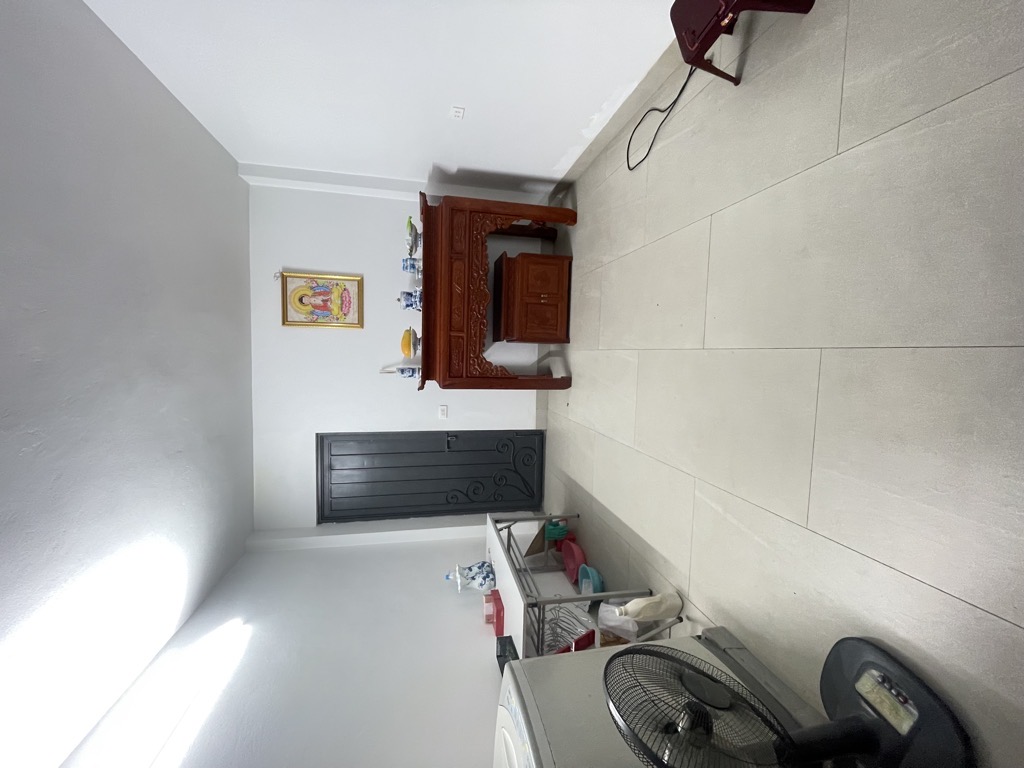 Bán nhà Minh Khai - diện tích 35m2 6 tầng - Ô tô đỗ cổng - giá 12,5 tỷ