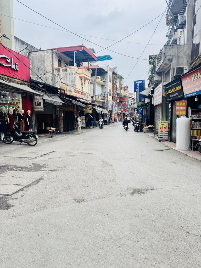 Bán nhà Định Công - diện tích 70m2 1 tầng - ô tô tránh - giá 5 tỷ